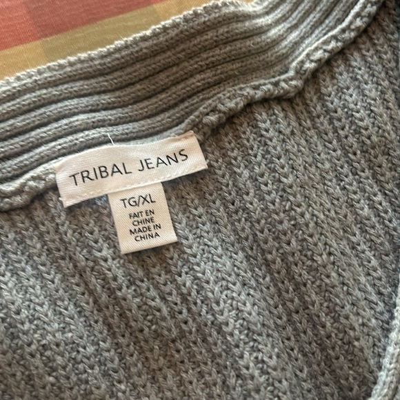 Tribal Gray Knit Sleeveless Sweater Vest - Picture 2 of 4